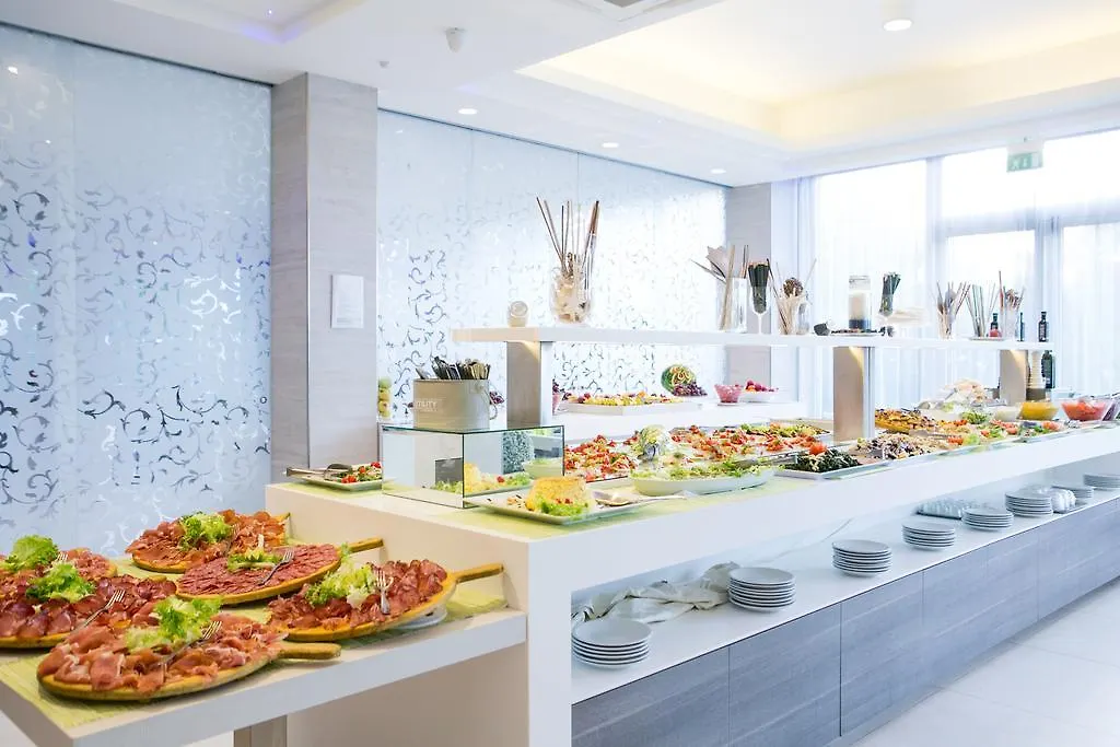 ריצ'יונה Hotel Liberty Beach - Parking & Beach Included