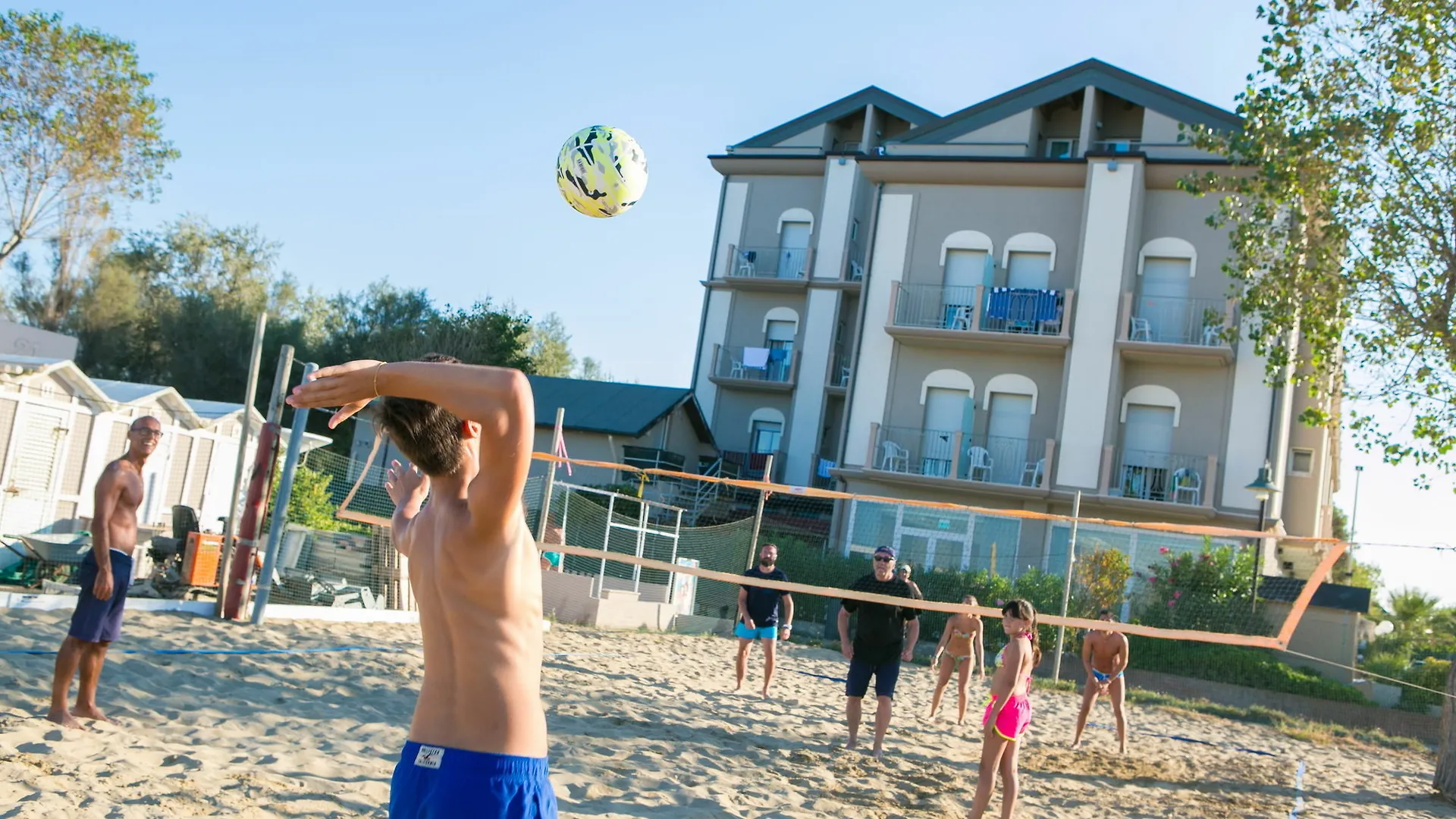 Hotel Liberty Beach - Parking & Beach Included Riccione
