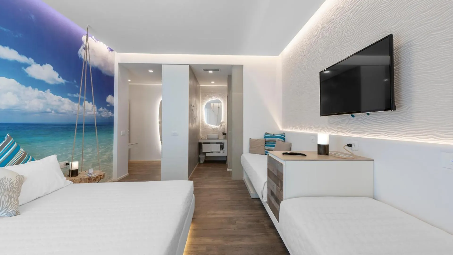 Hotel Liberty Beach - Parking & Beach Included Riccione