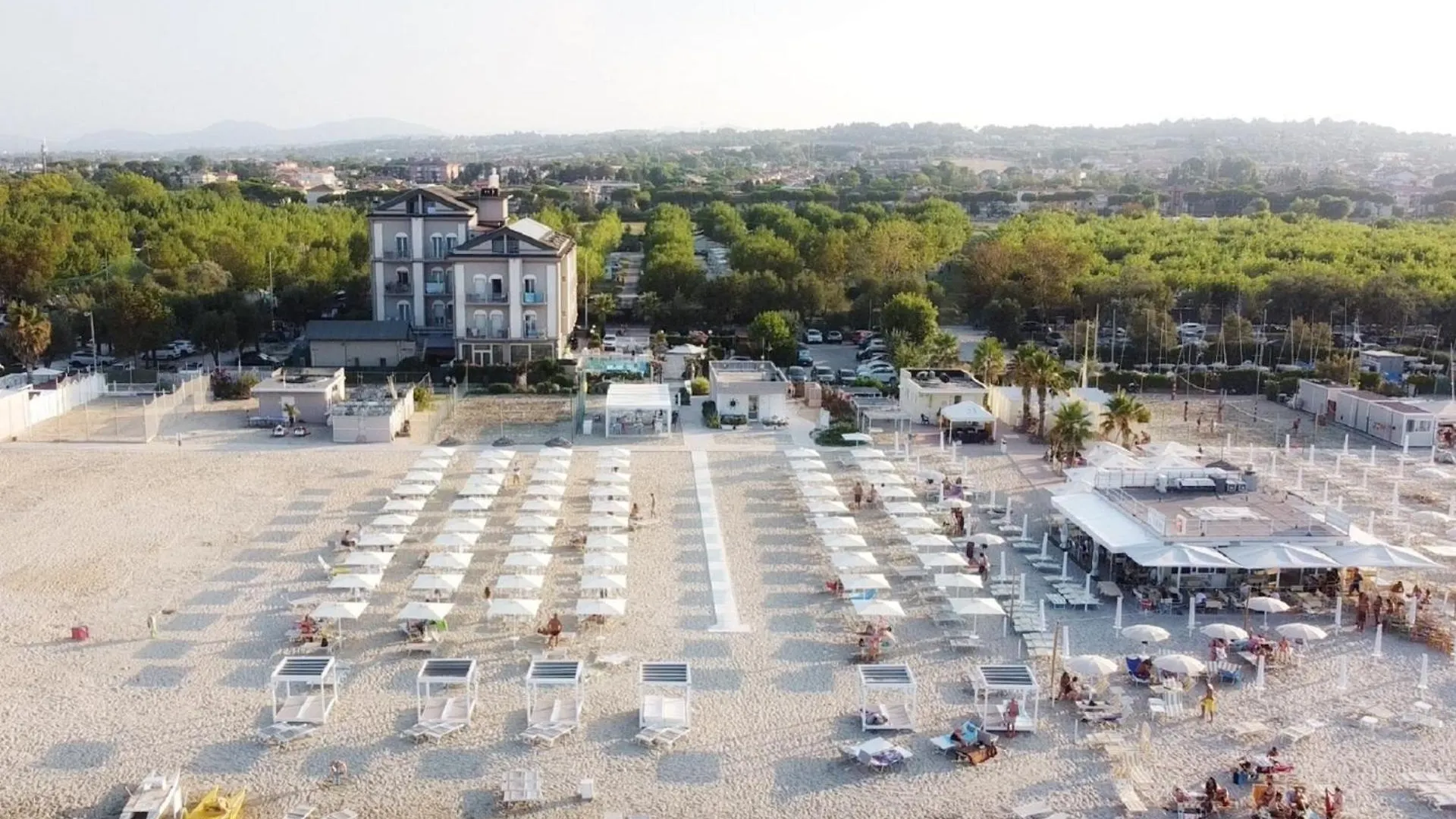 Hotel Liberty Beach - Parking & Beach Included Riccione