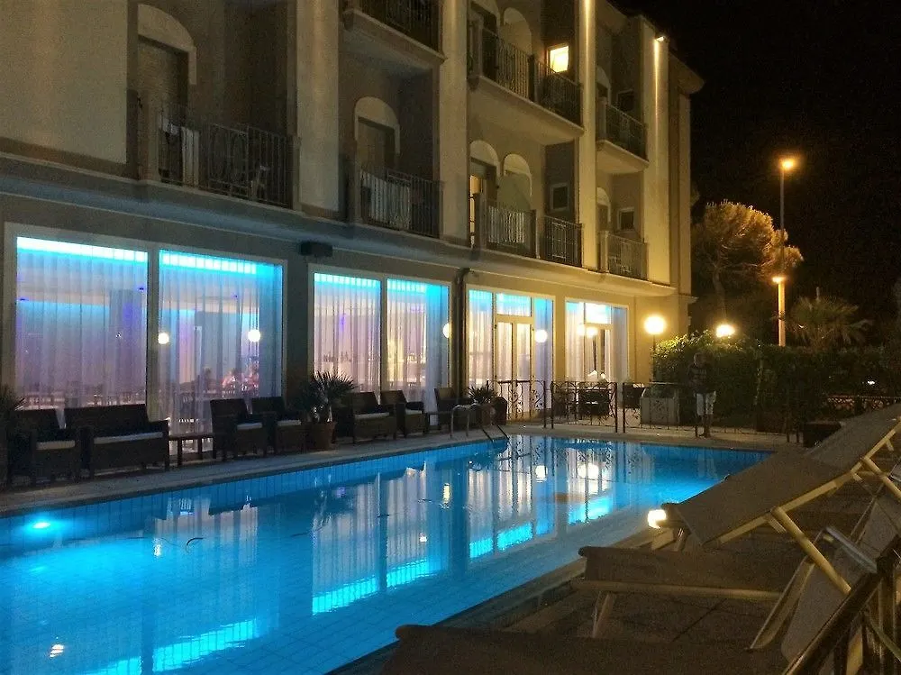***  Hotel Liberty Beach - Parking & Beach Included Riccione Italy
