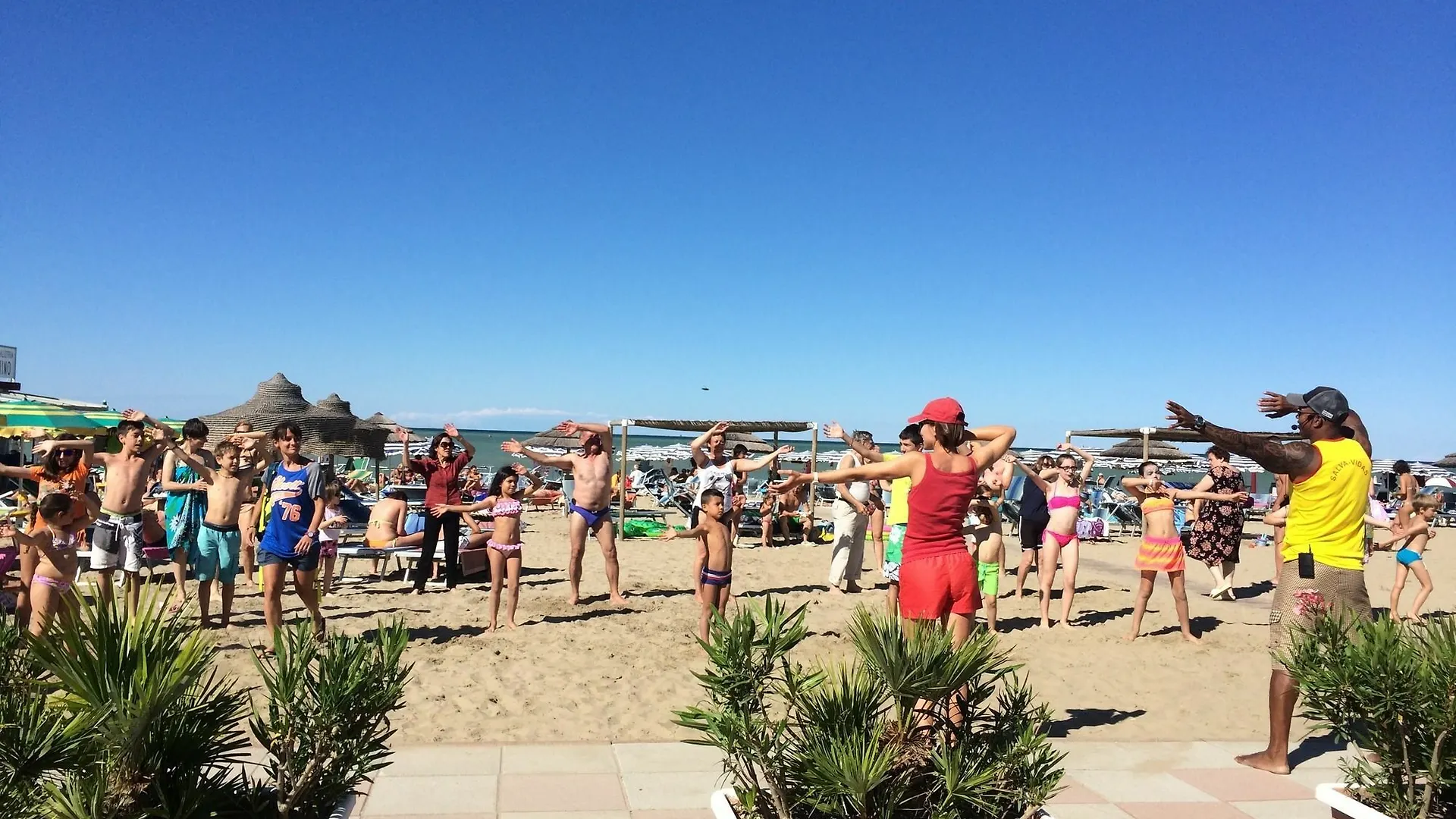 Hotel Liberty Beach - Parking & Beach Included Riccione