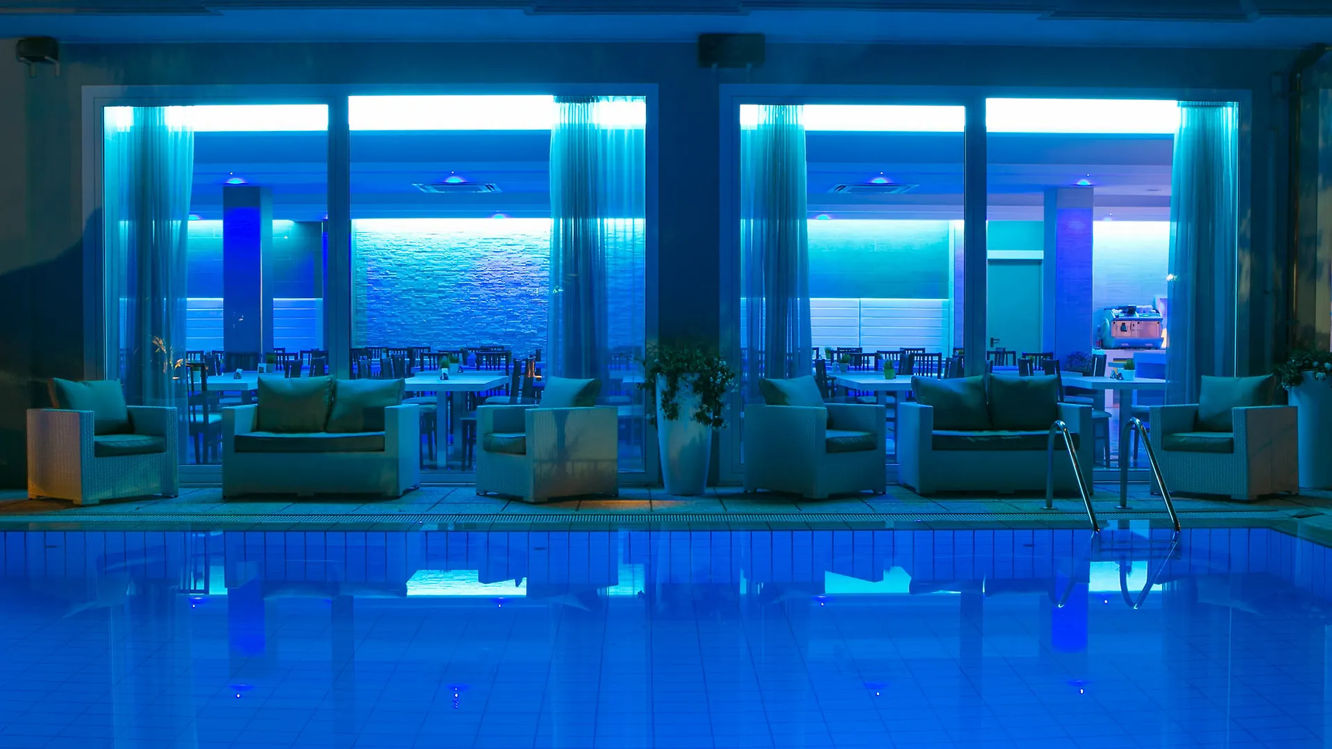 Hotel Liberty Beach - Parking & Beach Included Riccione