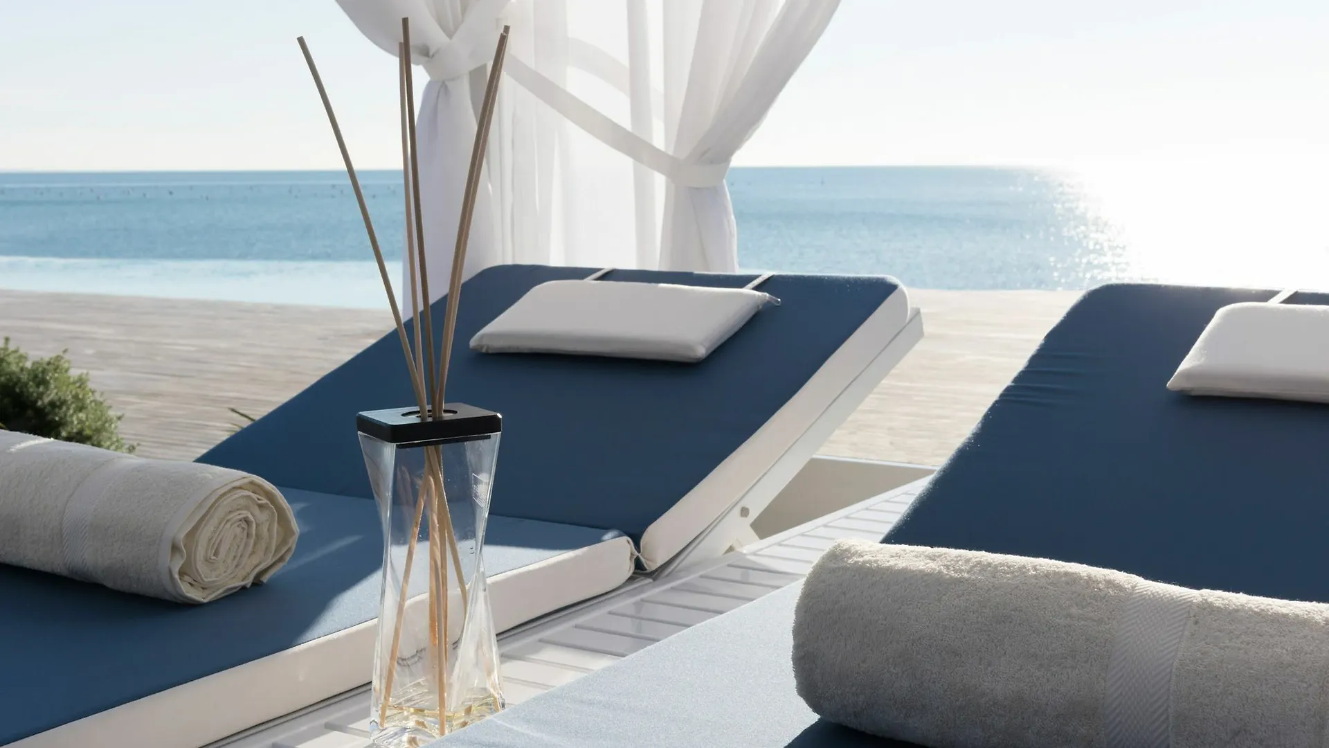 Hotel Liberty Beach - Parking & Beach Included Riccione